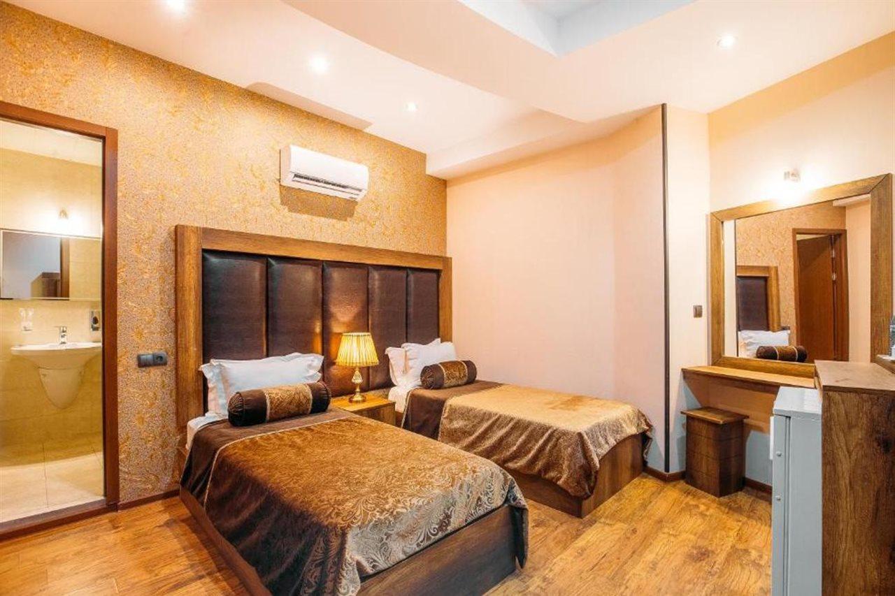 Green Queen Hotel ティビリシ エクステリア 写真
