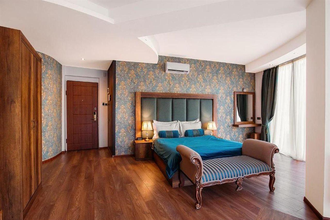 Green Queen Hotel ティビリシ エクステリア 写真
