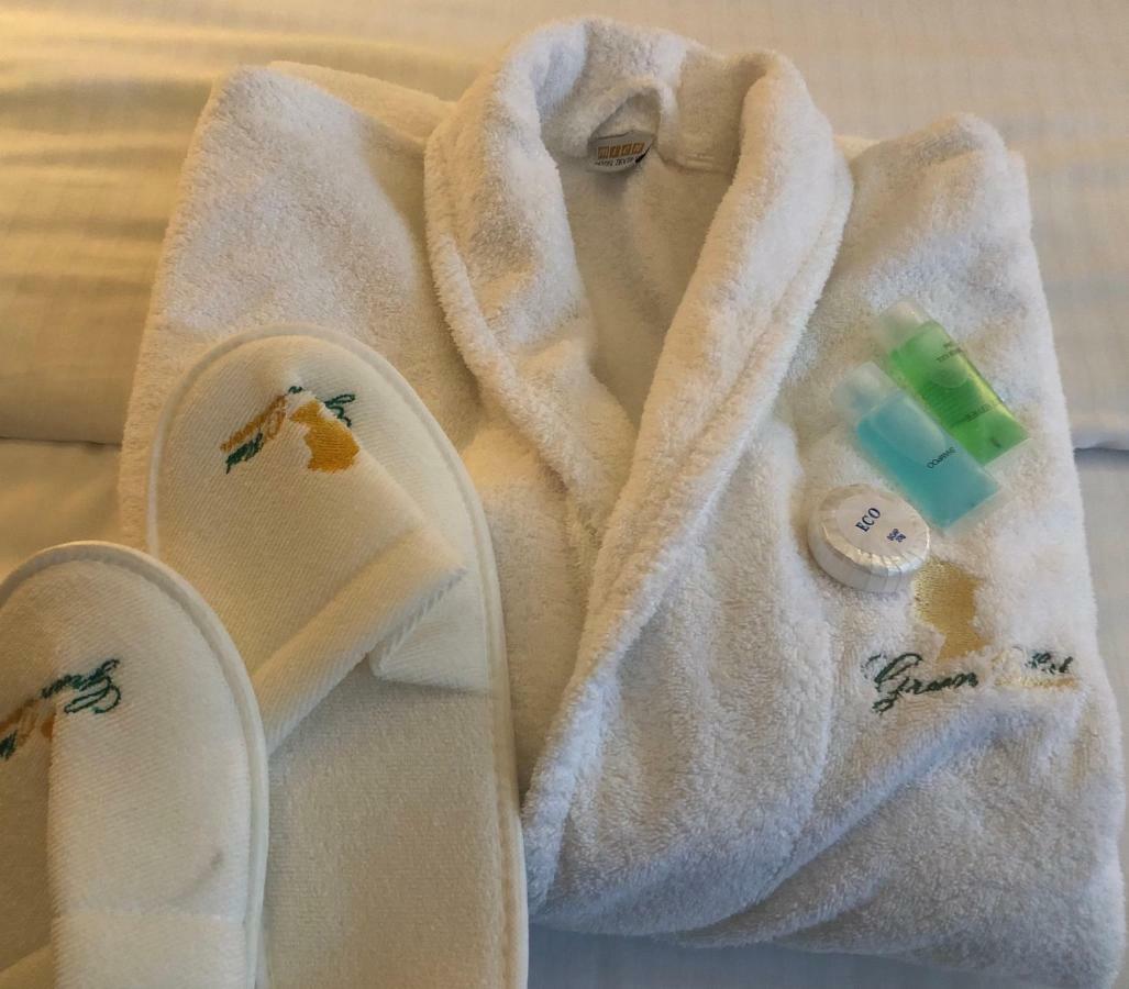 Green Queen Hotel ティビリシ エクステリア 写真